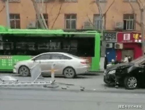 邓州车祸最新爆料,悲剧现场细节曝光,调查深入展开 第2张 邓州车祸最新爆料,悲剧现场细节曝光,调查深入展开 第2张