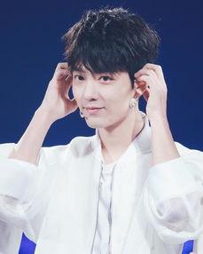 肖战爸爸爆料视频大全最新,揭秘明星家庭背后的真实生活  第1张