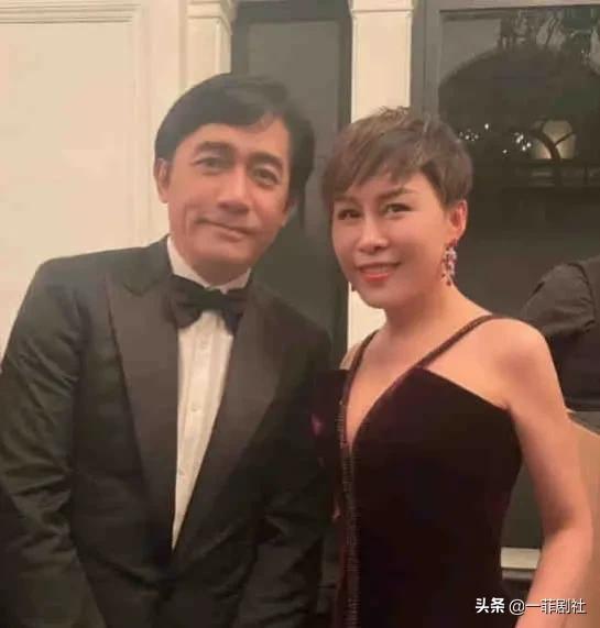 娱乐圈里的瓜越吃越多  第2张